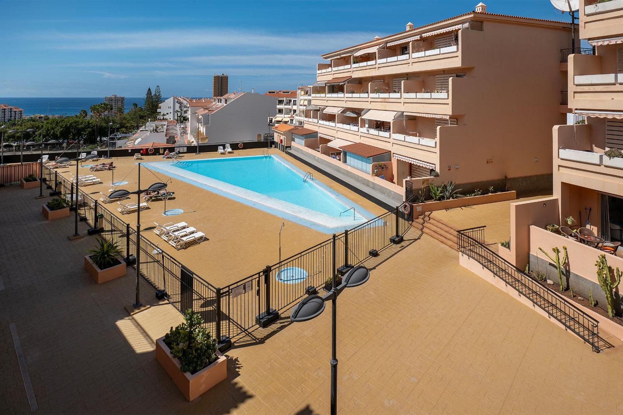 Los Cristianos Piscina Y Terraza Eksteriør bilde